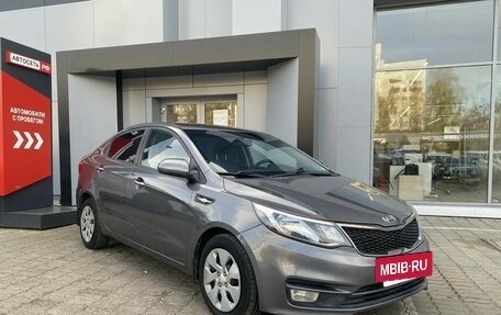 KIA Rio III рестайлинг, 2015 год, 842 290 рублей, 5 фотография