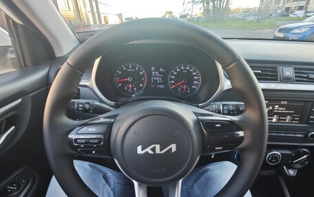 KIA Rio IV, 2022 год, 900 000 рублей, 10 фотография