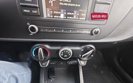 KIA Rio IV, 2022 год, 900 000 рублей, 11 фотография