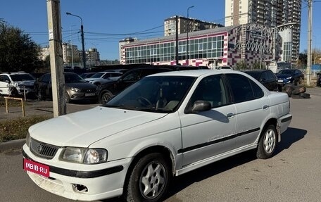 Nissan Sunny B15, 2000 год, 160 000 рублей, 1 фотография