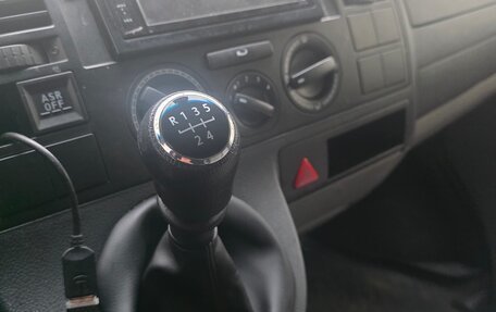 Volkswagen Transporter T5 рестайлинг, 2008 год, 970 000 рублей, 12 фотография