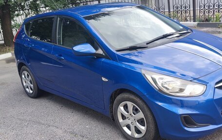 Hyundai Solaris II рестайлинг, 2012 год, 579 000 рублей, 3 фотография