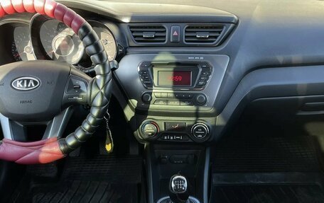 KIA Rio III рестайлинг, 2011 год, 610 000 рублей, 3 фотография