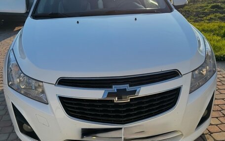 Chevrolet Cruze II, 2014 год, 719 999 рублей, 2 фотография