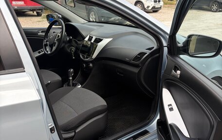 Hyundai Solaris II рестайлинг, 2011 год, 620 000 рублей, 12 фотография