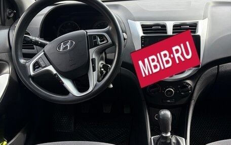 Hyundai Solaris II рестайлинг, 2011 год, 620 000 рублей, 17 фотография