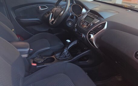 Hyundai ix35 I рестайлинг, 2013 год, 950 000 рублей, 8 фотография