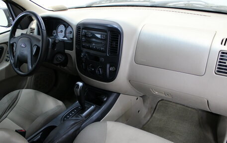 Ford Escape II, 2004 год, 450 000 рублей, 11 фотография