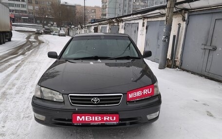 Toyota Camry, 2000 год, 635 000 рублей, 1 фотография