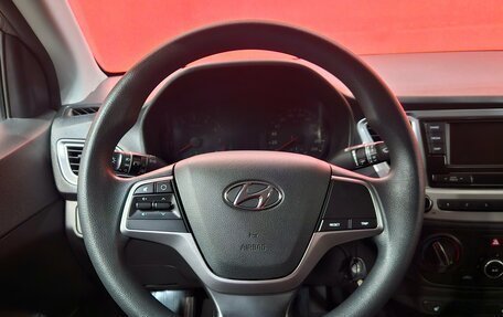 Hyundai Solaris II рестайлинг, 2019 год, 1 329 000 рублей, 12 фотография