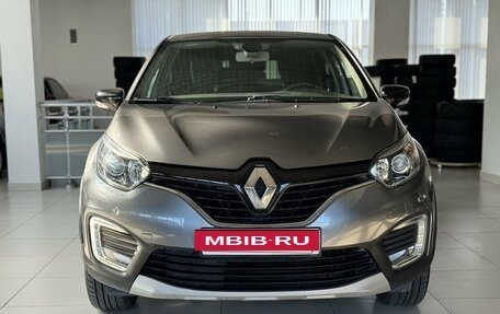 Renault Kaptur I рестайлинг, 2017 год, 1 333 000 рублей, 2 фотография