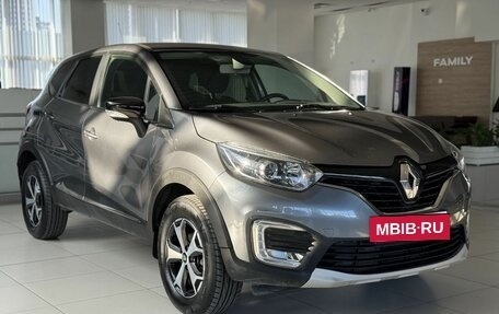 Renault Kaptur I рестайлинг, 2017 год, 1 333 000 рублей, 3 фотография