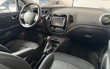 Renault Kaptur I рестайлинг, 2017 год, 1 333 000 рублей, 21 фотография