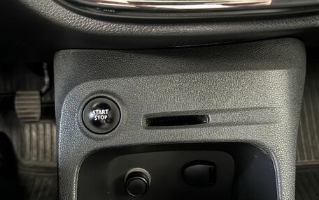 Renault Kaptur I рестайлинг, 2017 год, 1 333 000 рублей, 19 фотография