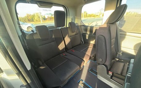 Nissan Serena IV, 2018 год, 1 800 000 рублей, 25 фотография
