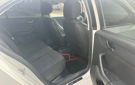 Skoda Rapid I, 2015 год, 430 000 рублей, 4 фотография