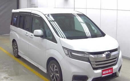 Honda Stepwgn IV рестайлинг, 2021 год, 1 730 000 рублей, 1 фотография