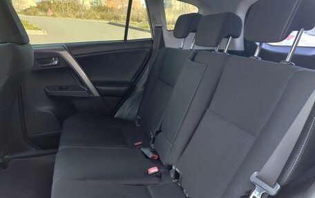 Toyota RAV4, 2013 год, 2 035 000 рублей, 15 фотография