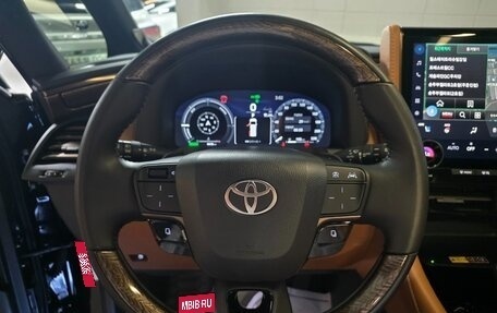 Toyota Alphard, 2025 год, 11 349 777 рублей, 8 фотография