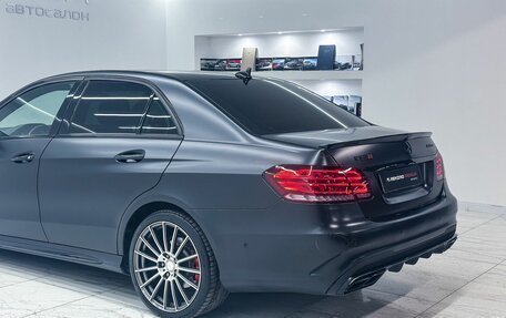 Mercedes-Benz E-Класс, 2013 год, 1 700 000 рублей, 24 фотография