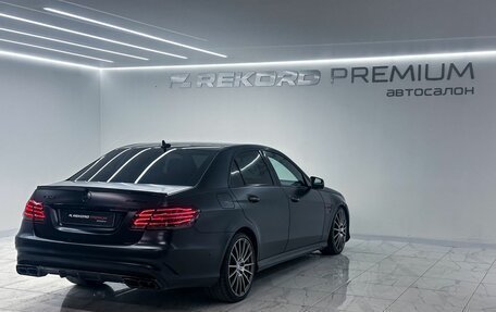 Mercedes-Benz E-Класс, 2013 год, 1 700 000 рублей, 26 фотография