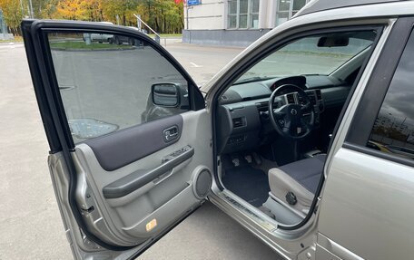 Nissan X-Trail, 2005 год, 900 000 рублей, 11 фотография