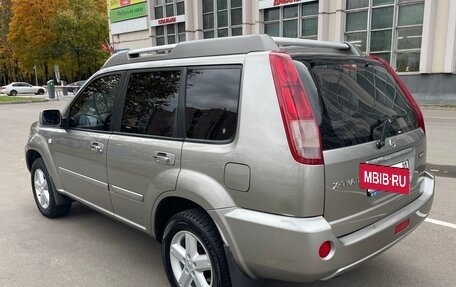 Nissan X-Trail, 2005 год, 900 000 рублей, 3 фотография