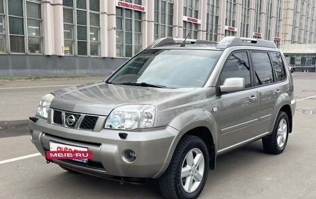 Nissan X-Trail, 2005 год, 900 000 рублей, 2 фотография