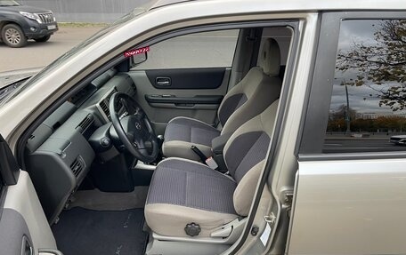 Nissan X-Trail, 2005 год, 900 000 рублей, 15 фотография