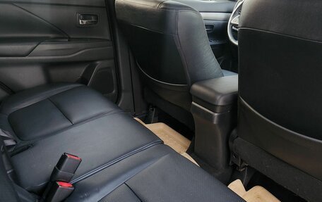 Mitsubishi Outlander III рестайлинг 3, 2013 год, 1 220 000 рублей, 21 фотография