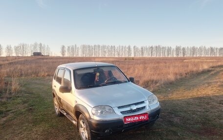 Chevrolet Niva I рестайлинг, 2006 год, 430 000 рублей, 1 фотография