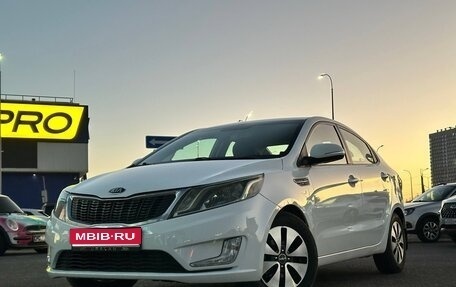 KIA Rio III рестайлинг, 2013 год, 825 000 рублей, 1 фотография