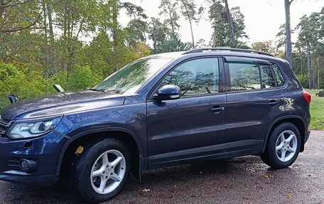 Volkswagen Tiguan I, 2011 год, 1 200 000 рублей, 2 фотография