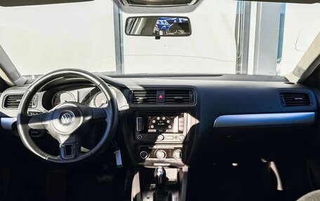 Volkswagen Jetta VII, 2012 год, 979 000 рублей, 16 фотография