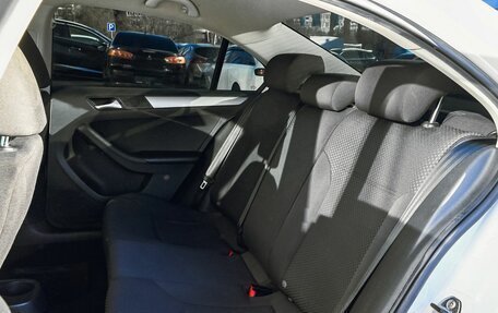 Volkswagen Jetta VII, 2012 год, 979 000 рублей, 15 фотография