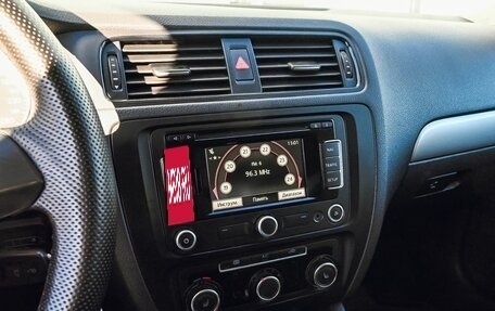 Volkswagen Jetta VII, 2012 год, 979 000 рублей, 11 фотография