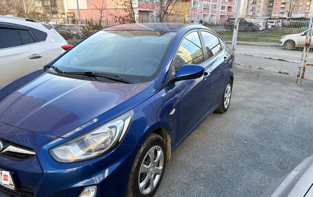 Hyundai Solaris II рестайлинг, 2012 год, 750 000 рублей, 2 фотография