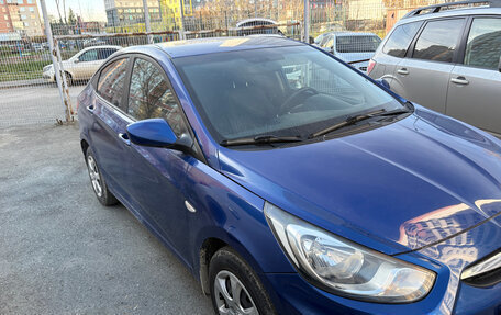 Hyundai Solaris II рестайлинг, 2012 год, 750 000 рублей, 3 фотография