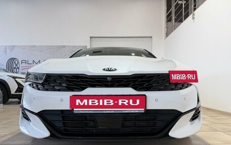 KIA K5, 2020 год, 2 500 000 рублей, 16 фотография
