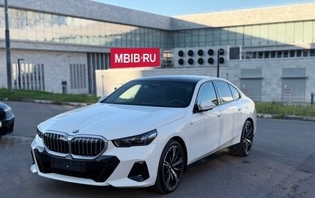 BMW 5 серия, 2025 год, 7 599 000 рублей, 4 фотография