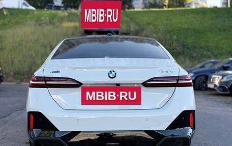 BMW 5 серия, 2025 год, 7 599 000 рублей, 6 фотография