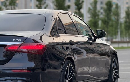 Mercedes-Benz E-Класс, 2021 год, 3 500 000 рублей, 3 фотография