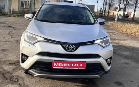 Toyota RAV4, 2017 год, 2 250 000 рублей, 6 фотография