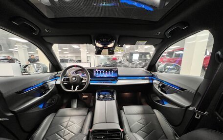 BMW 5 серия, 2025 год, 9 250 000 рублей, 13 фотография