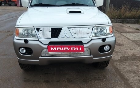 Mitsubishi Pajero Sport II рестайлинг, 2006 год, 730 000 рублей, 1 фотография