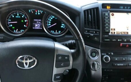Toyota Land Cruiser 200, 2011 год, 1 150 000 рублей, 18 фотография