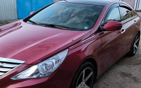 Hyundai Sonata VI, 2011 год, 1 200 000 рублей, 2 фотография