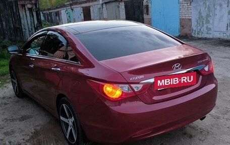 Hyundai Sonata VI, 2011 год, 1 200 000 рублей, 3 фотография