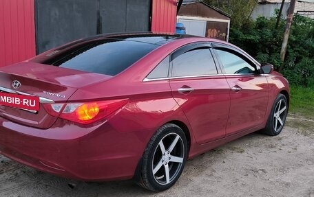 Hyundai Sonata VI, 2011 год, 1 200 000 рублей, 5 фотография