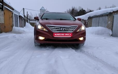 Hyundai Sonata VI, 2011 год, 1 200 000 рублей, 12 фотография